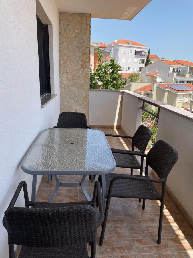 Apartment Jakasa Trogir Exterior foto